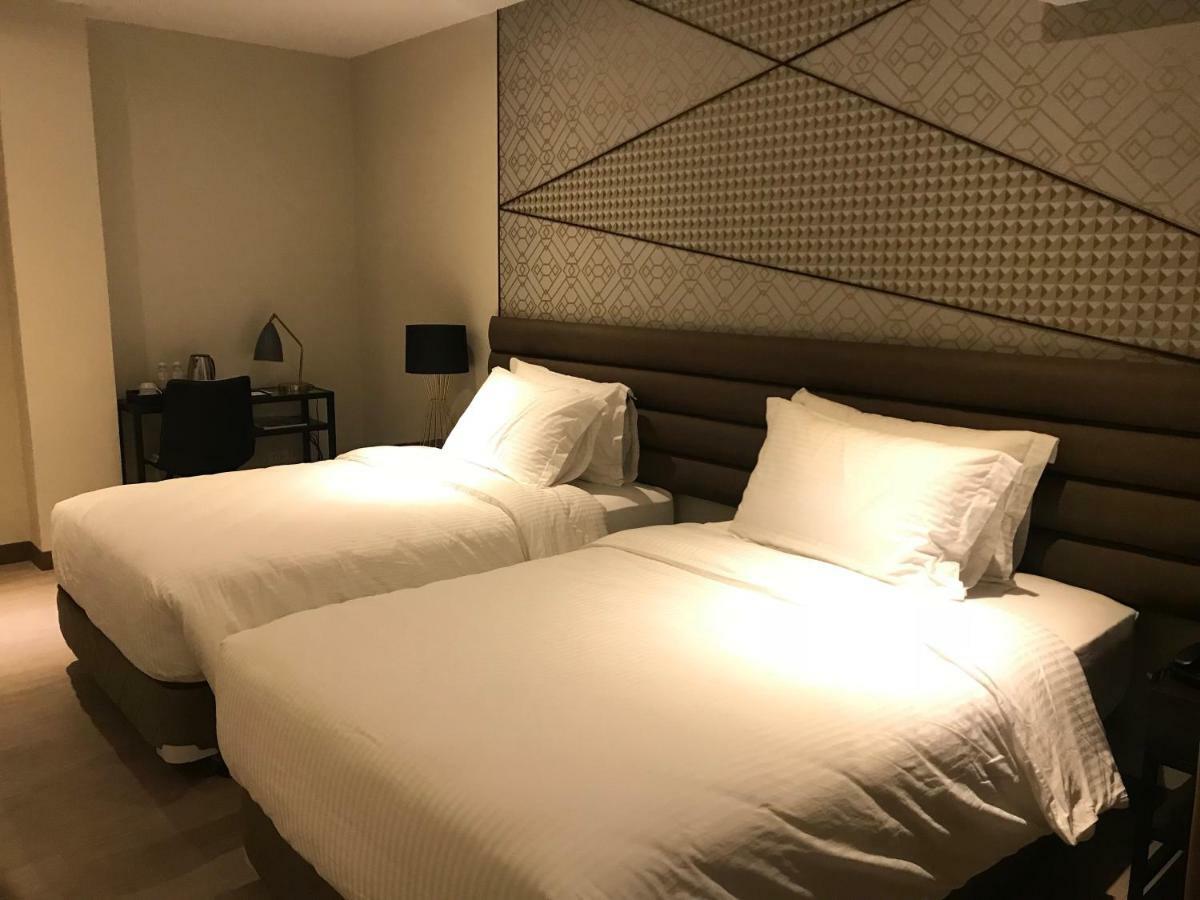 MAXX Hotel Ortigas Pasig City Exterior foto